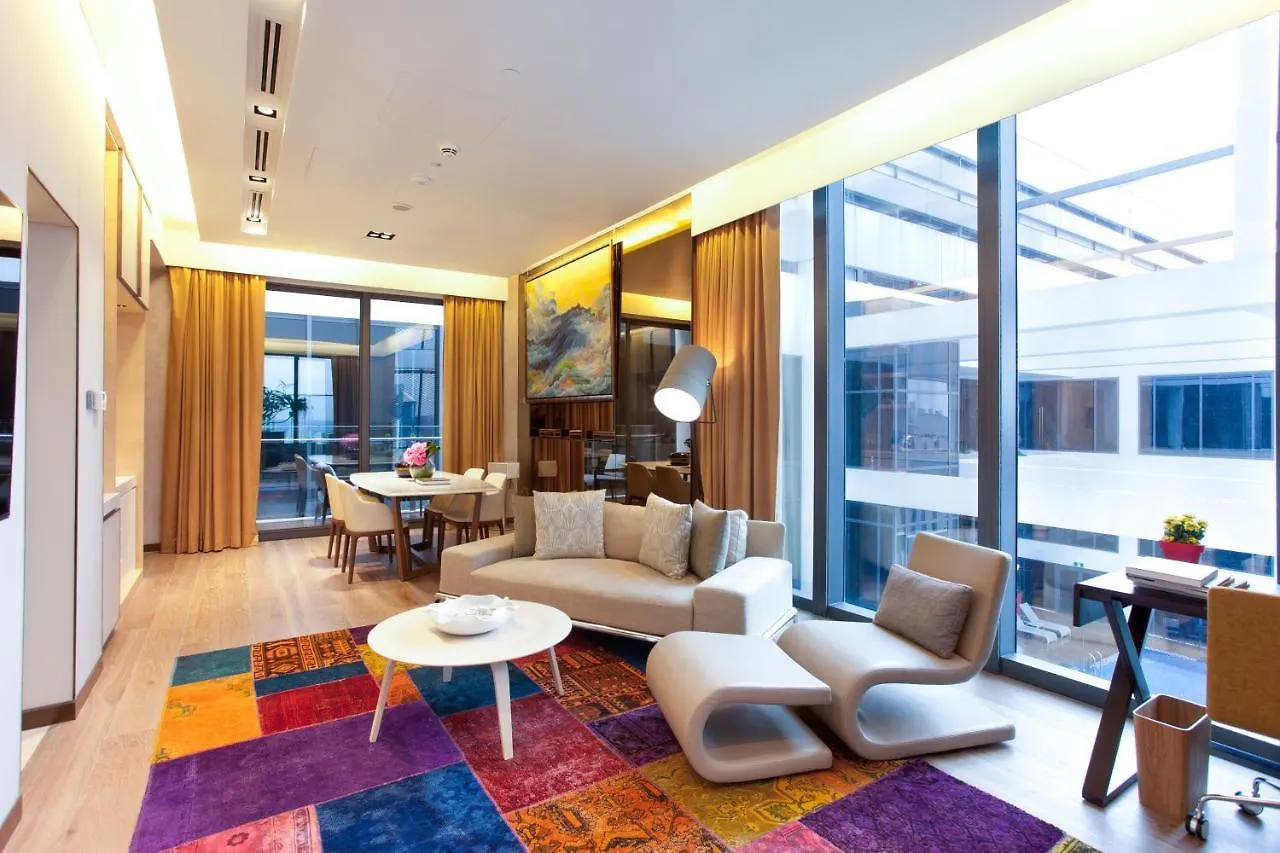One Farrer Hotel Singapore 5*,